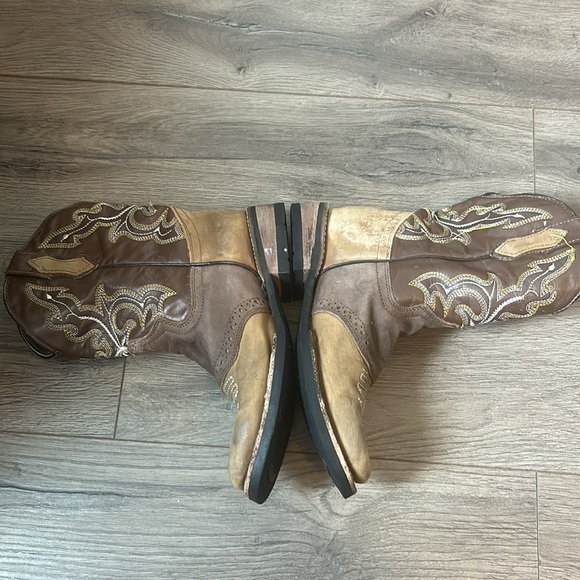 Made in Mexico cowboy boots size 21 / 5.5 US approx. worn a few times. See pics - Picture 3 of 8